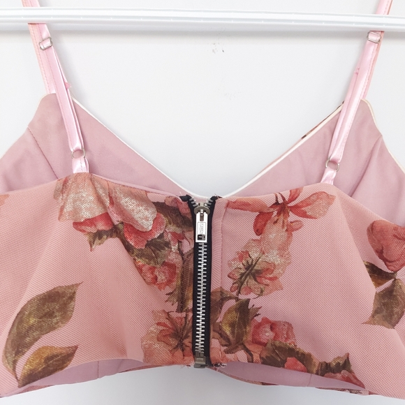 Floral Crop Top - Picture 5 of 5